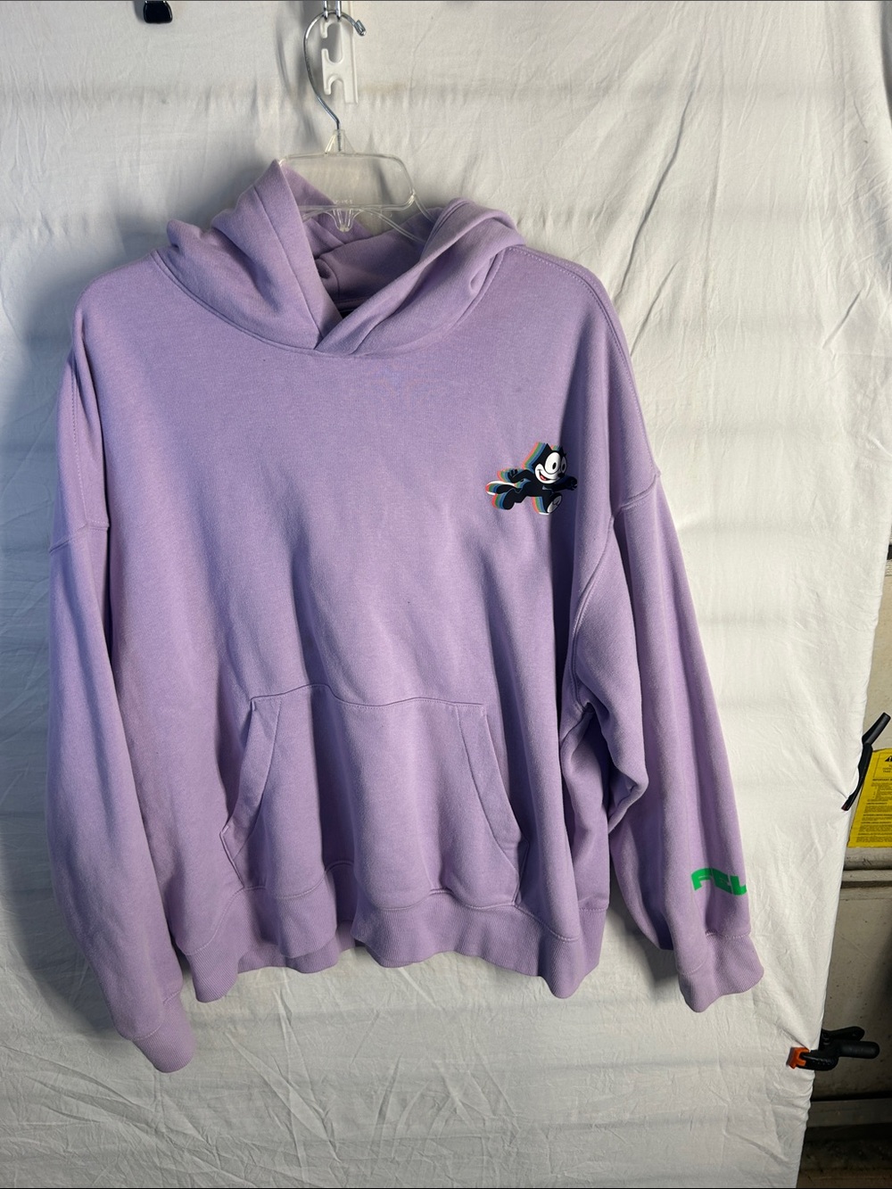 H&M Lavender Crewneck Hoodie with Small Graphic - Women's Sweater